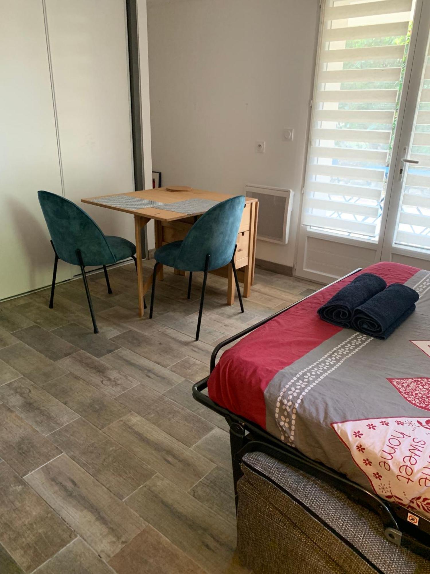 Appartement Rez De Chaussee Maison Independant Avec Piscine Saint-Christol-lès-Alès Extérieur photo